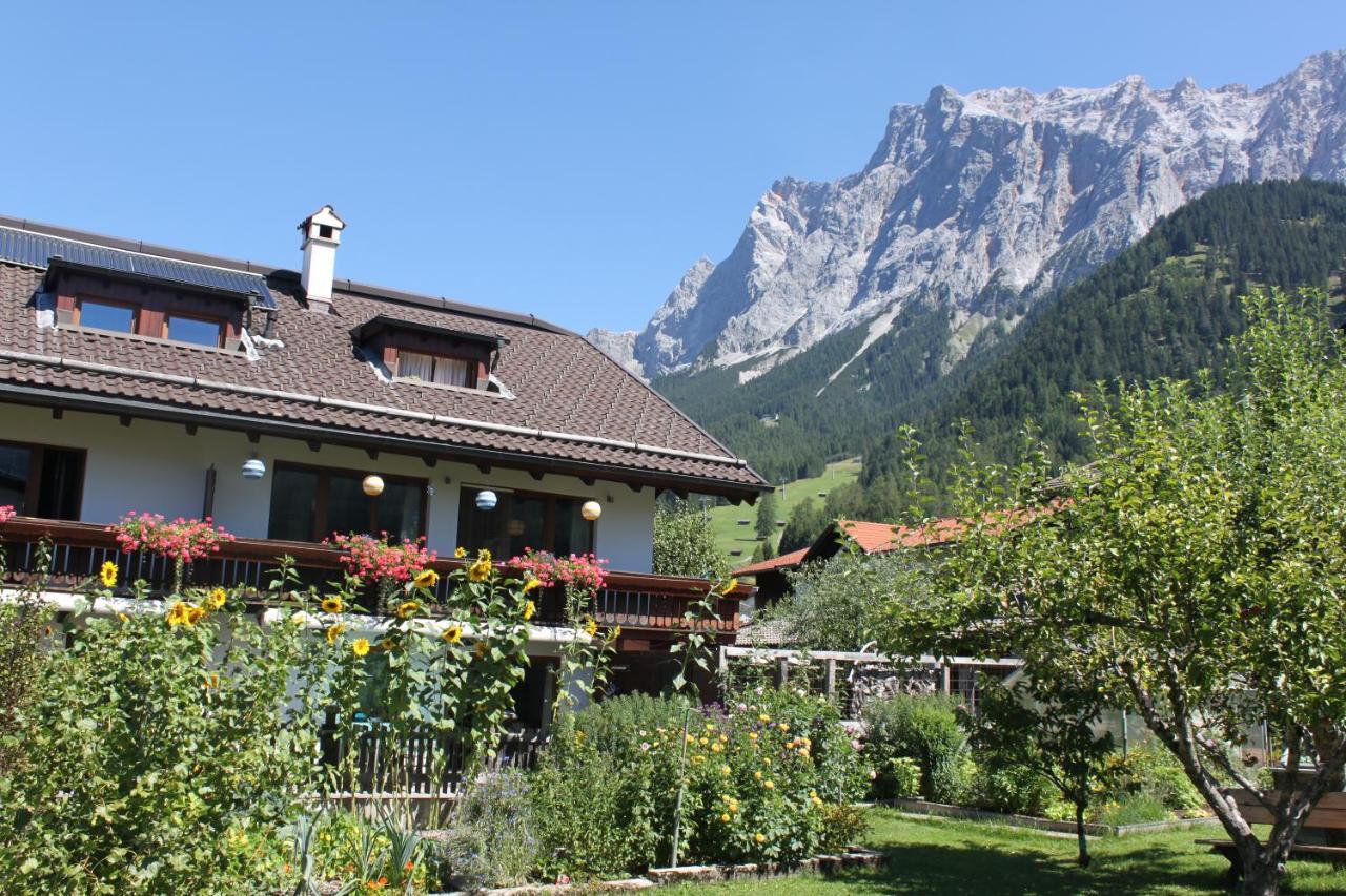 Haus Alpenblume Apartment Ehrwald Exterior photo
