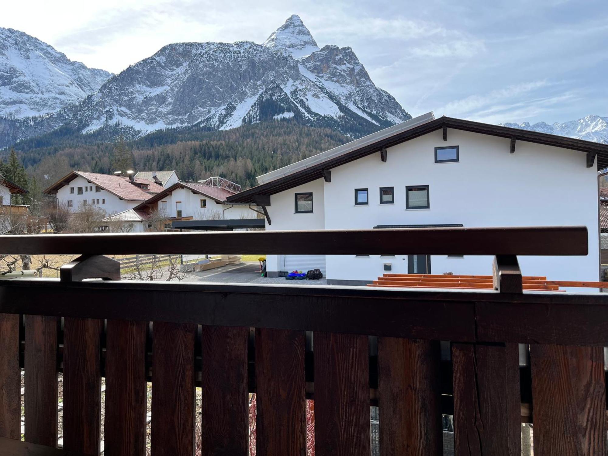 Haus Alpenblume Apartment Ehrwald Exterior photo