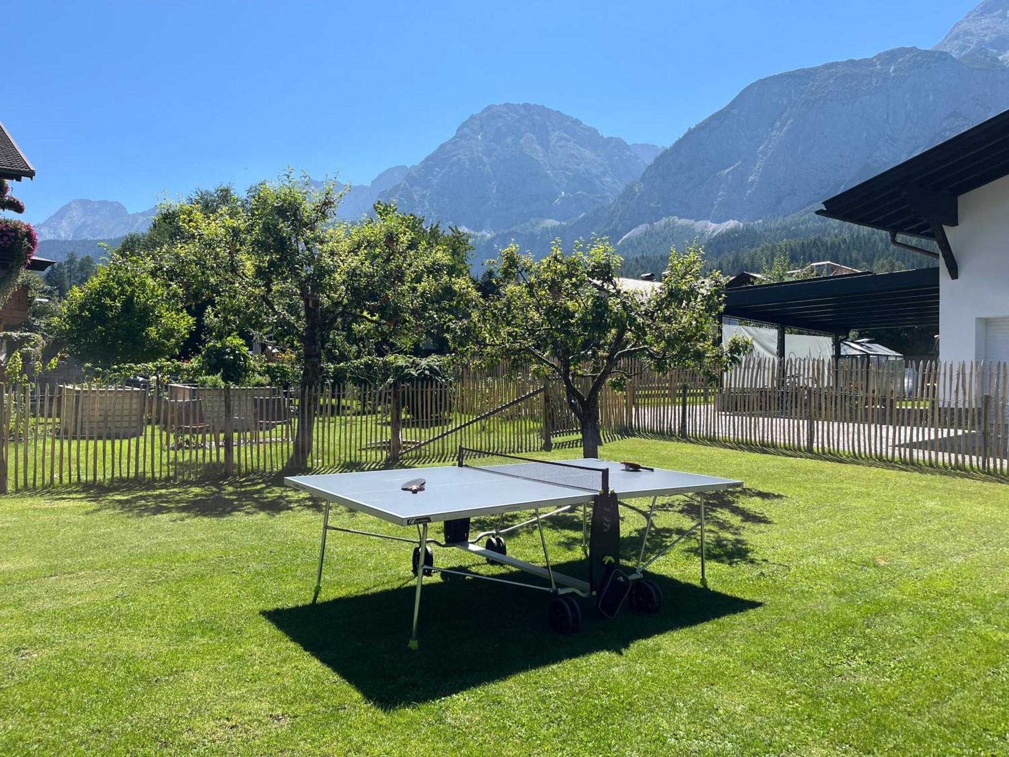 Haus Alpenblume Apartment Ehrwald Exterior photo