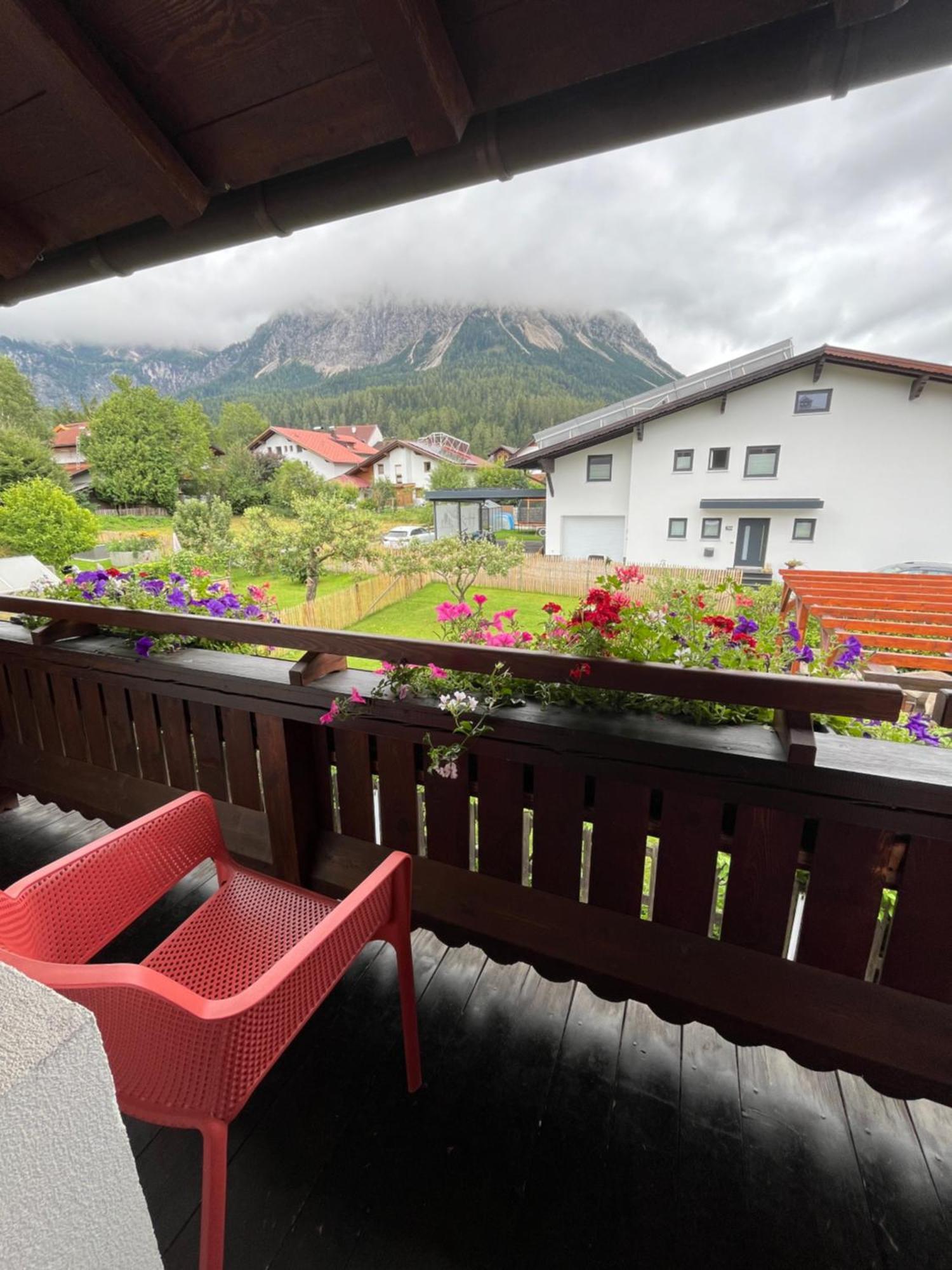 Haus Alpenblume Apartment Ehrwald Exterior photo